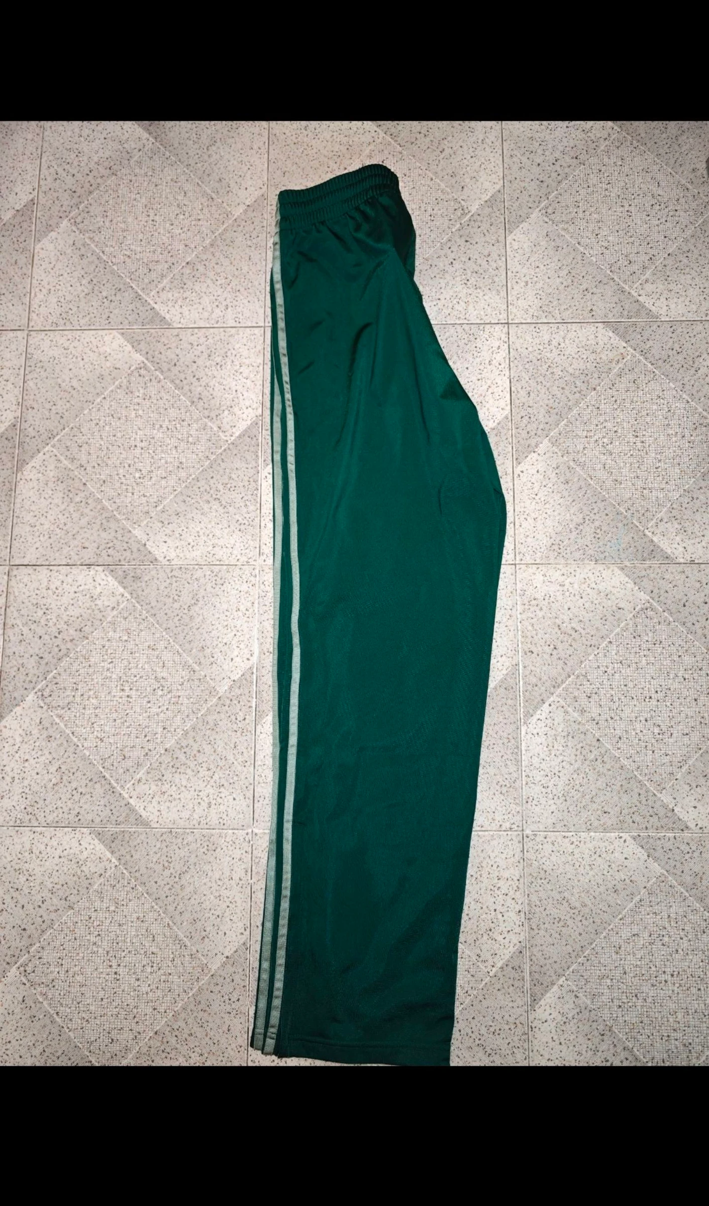 Pantalón verde oscuro Adidas Firebird talla S – photo 2